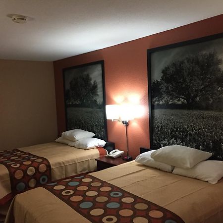Super 8 By Wyndham Bastrop Tx Μοτέλ Εξωτερικό φωτογραφία